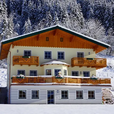 Tauernhof Apartmán *