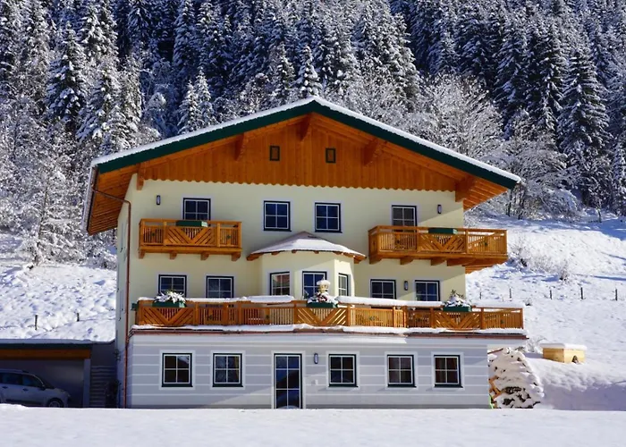 Tauernhof Апартаменты *
